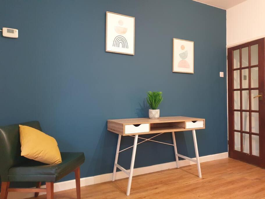 City Townhouse Close To Cafes And Restaurants Норвич Экстерьер фото